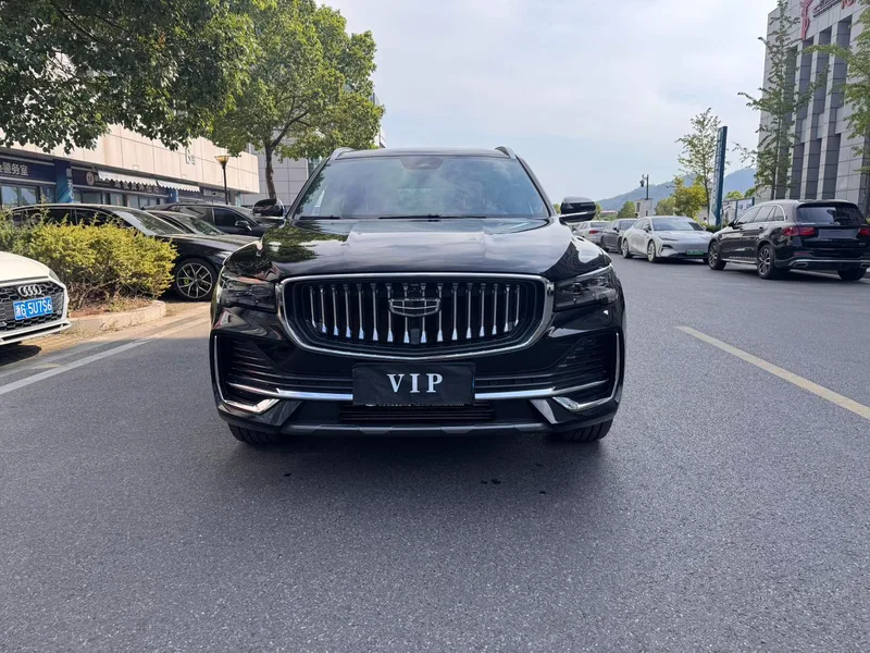 Geely Monjaro 2024 2.0TD DCT EVO Versión de dos ruedas motrices Longfeng exterior foto 2 Geely Monjaro 2024 2.0TD DCT EVO Versión de dos ruedas motrices Longfeng exterior foto 2