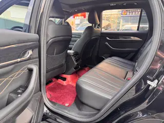 Geely Monjaro 2024 2.0TD DCT EVO Versión de dos ruedas motrices Longfeng interior foto 6 Geely Monjaro 2024 2.0TD DCT EVO Versión de dos ruedas motrices Longfeng interior foto 6