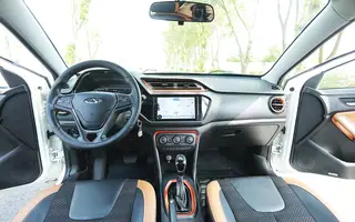 Chery Tiggo 3x 2017 1.5L Automatic Fashion Edition interior photo 8 Chery Tiggo 3x 2017 1.5L Automatic Fashion Edition interior photo 8