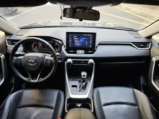 Toyota RAV4 2022 2.0L CVT Two-drive fashion PLUS version interior photo 6