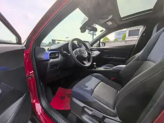 Toyota C-HR 2018 2.0L Leading Skylight Edition Country VI exterior photo 4