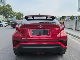 Toyota C-HR 2018 2.0L Leading Skylight Edition Country VI interior photo 9