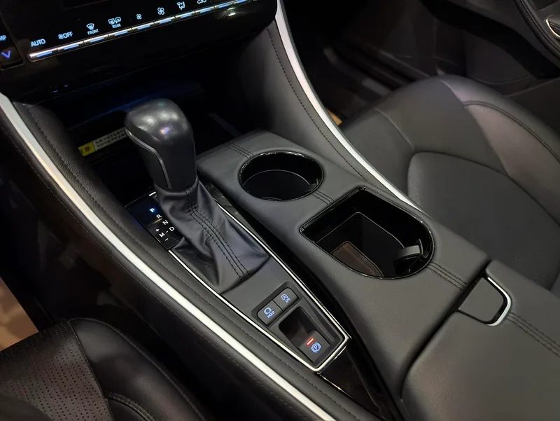 Toyota Avalon 2022 2.0L Luxury Edition exterior photo 9 Toyota Avalon 2022 2.0L Luxury Edition exterior photo 9