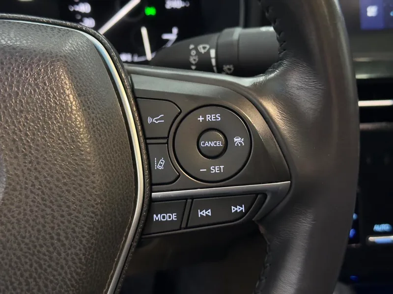 Toyota Avalon 2022 2.0L Luxury Edition interior photo 18 Toyota Avalon 2022 2.0L Luxury Edition interior photo 18