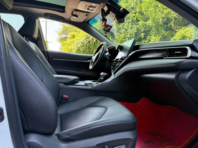 Toyota Camry 2021 2.5G Luxury Edition interior photo 12 Toyota Camry 2021 2.5G Luxury Edition interior photo 12