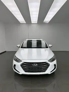 Hyundai Elantra Lingdong 2016 1.6L Inteligente automático De élite exterior foto 2 Hyundai Elantra Lingdong 2016 1.6L Inteligente automático De élite exterior foto 2