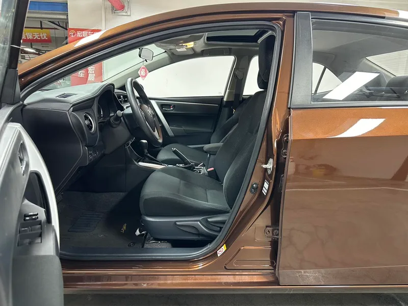 Toyota Levin 2017 1.2T G CVT Elite Edition interior photo 10 Toyota Levin 2017 1.2T G CVT Elite Edition interior photo 10