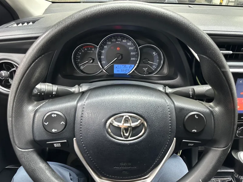 Toyota Levin 2017 1.2T G CVT Elite Edition interior photo 12 Toyota Levin 2017 1.2T G CVT Elite Edition interior photo 12