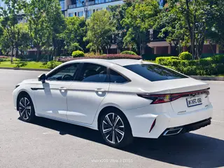 Chery Arrizo 8 2022 1.6TGDI DCT Elegance interior photo 9 Chery Arrizo 8 2022 1.6TGDI DCT Elegance interior photo 9