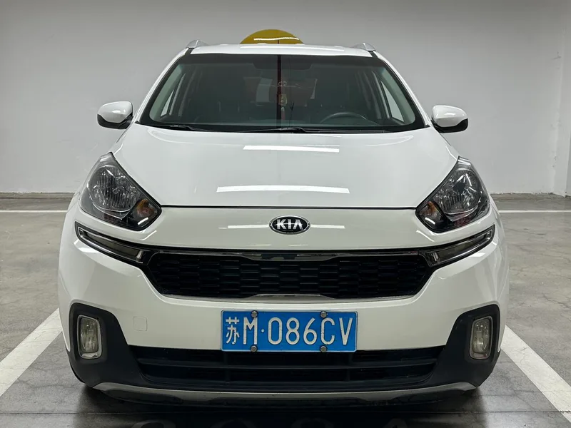 Kia Run 2015 1.6L Transmission automatique à deux roues motrices GLS extérieur photo 2 Kia Run 2015 1.6L Transmission automatique à deux roues motrices GLS extérieur photo 2