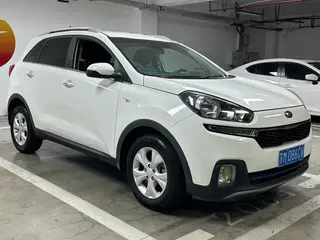 Kia Run 2015 1.6L Transmission automatique à deux roues motrices GLS extérieur photo 3 Kia Run 2015 1.6L Transmission automatique à deux roues motrices GLS extérieur photo 3