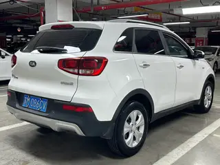 Kia Run 2015 1.6L Transmission automatique à deux roues motrices GLS extérieur photo 5 Kia Run 2015 1.6L Transmission automatique à deux roues motrices GLS extérieur photo 5