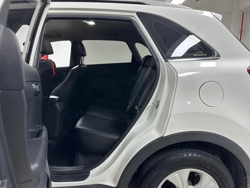 Kia Run 2015 1.6L Transmission automatique à deux roues motrices GLS intérieur photo 10 Kia Run 2015 1.6L Transmission automatique à deux roues motrices GLS intérieur photo 10