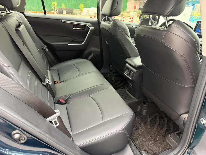 Toyota Wildlander 2020 2.0L Versión de lujo de tracción en dos ruedas interior foto 14 Toyota Wildlander 2020 2.0L Versión de lujo de tracción en dos ruedas interior foto 14
