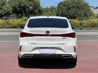 Changan Eado 2023 PLUS Versión de disfrute Ballena azul NE 1.4T GDI DCT Acabado premium exterior foto 4 Changan Eado 2023 PLUS Versión de disfrute Ballena azul NE 1.4T GDI DCT Acabado premium exterior foto 4