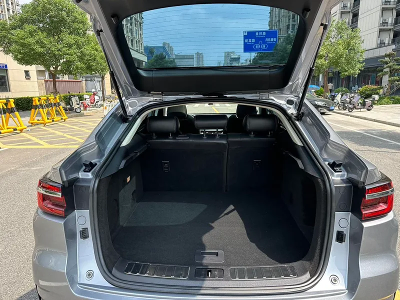 Changan CS85 COUPE 2021 1.5T DCT Luxury type interior photo 11 Changan CS85 COUPE 2021 1.5T DCT Luxury type interior photo 11