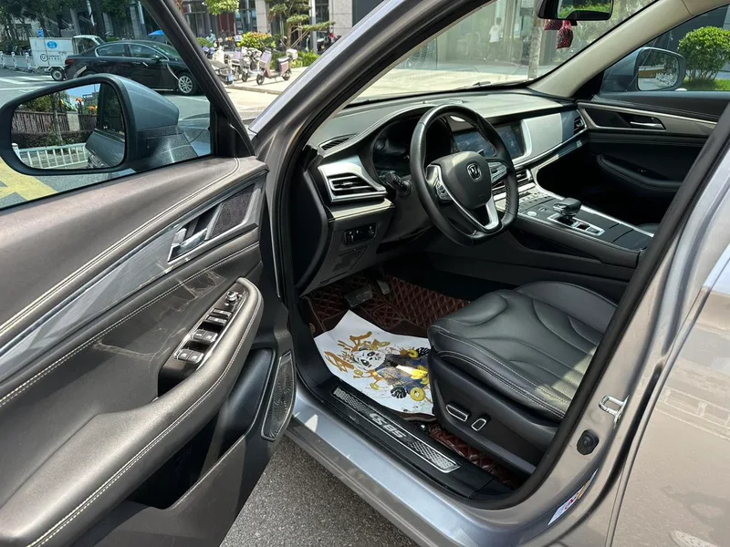 Changan CS85 COUPE 2021 1.5T DCT Luxury type interior photo 13 Changan CS85 COUPE 2021 1.5T DCT Luxury type interior photo 13