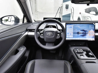 Toyota bZ5 2025 550 PRO экстерьер фото 10 Toyota bZ5 2025 550 PRO экстерьер фото 10