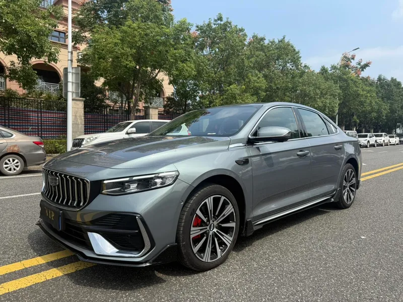 Geely Preface 2026 2.0T Восточный Яо Wangwang версия экстерьер фото 1 Geely Preface 2026 2.0T Восточный Яо Wangwang версия экстерьер фото 1