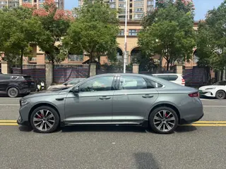 Geely Preface 2026 2.0T Восточный Яо Wangwang версия экстерьер фото 8 Geely Preface 2026 2.0T Восточный Яо Wangwang версия экстерьер фото 8