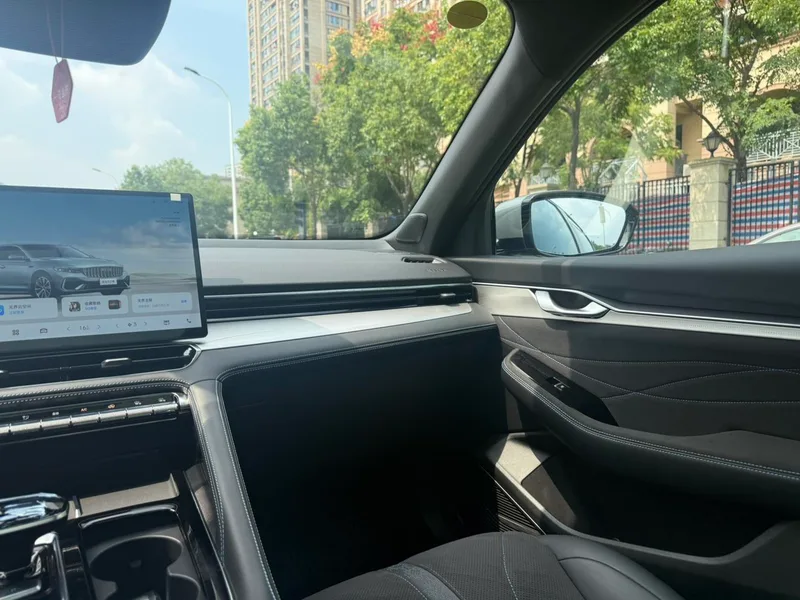 Geely Preface 2026 2.0T Восточный Яо Wangwang версия интерьер фото 17 Geely Preface 2026 2.0T Восточный Яо Wangwang версия интерьер фото 17