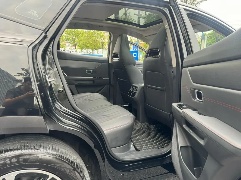 Jetour Dasheng 2025 1.5T DCT Luxury interior photo 8 Jetour Dasheng 2025 1.5T DCT Luxury interior photo 8