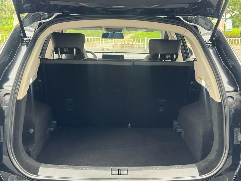 Jetour Dasheng 2025 1.5T DCT Luxury interior photo 9 Jetour Dasheng 2025 1.5T DCT Luxury interior photo 9