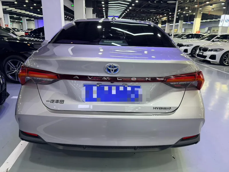 Toyota Avalon 2023 Intelligent electric hybrid double engine 2.5L E-CVT Luxury Edition interior photo 12 Toyota Avalon 2023 Intelligent electric hybrid double engine 2.5L E-CVT Luxury Edition interior photo 12