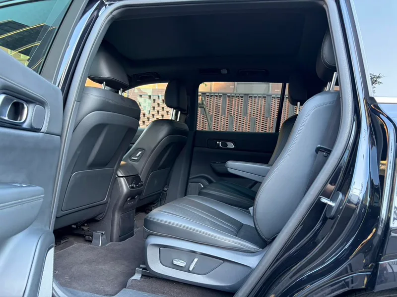 Li Auto ONE 2020 Extensión de rango 6 Placa del asiento exterior foto 8 Li Auto ONE 2020 Extensión de rango 6 Placa del asiento exterior foto 8