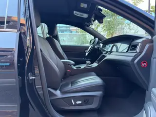 Li Auto ONE 2020 Extensión de rango 6 Placa del asiento interior foto 12 Li Auto ONE 2020 Extensión de rango 6 Placa del asiento interior foto 12