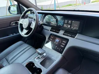Li Auto ONE 2020 Extensión de rango 6 Placa del asiento interior foto 13 Li Auto ONE 2020 Extensión de rango 6 Placa del asiento interior foto 13