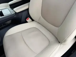 Toyota Sienna 2021 2.5L Hybrid Luxury Edition interior photo 16 Toyota Sienna 2021 2.5L Hybrid Luxury Edition interior photo 16