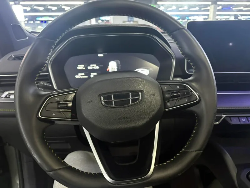 Geely Preface 2023 1.5T Куньлунь-версия экстерьер фото 5 Geely Preface 2023 1.5T Куньлунь-версия экстерьер фото 5