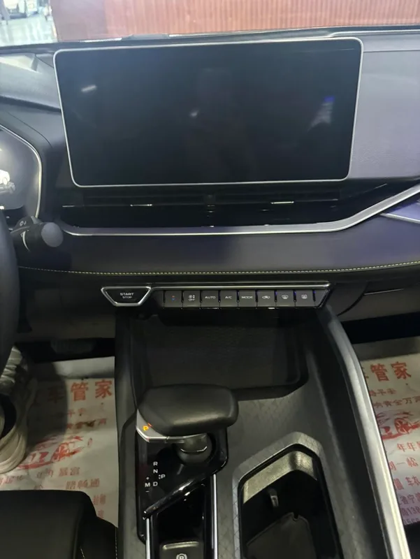 Geely Preface 2023 1.5T Куньлунь-версия экстерьер фото 6 Geely Preface 2023 1.5T Куньлунь-версия экстерьер фото 6