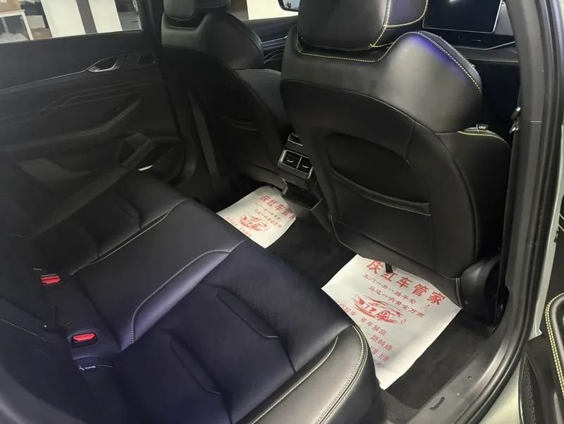 Geely Preface 2023 1.5T Куньлунь-версия интерьер фото 9 Geely Preface 2023 1.5T Куньлунь-версия интерьер фото 9