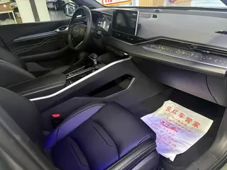Geely Preface 2023 1.5T Куньлунь-версия интерьер фото 10 Geely Preface 2023 1.5T Куньлунь-версия интерьер фото 10