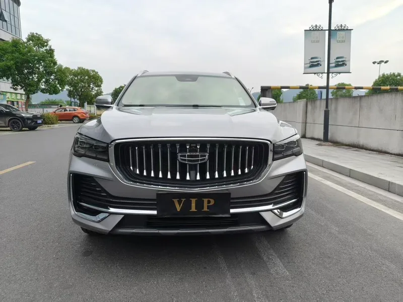 Geely Monjaro 2024 2.0TD Versión Skyline con tracción automática en dos ruedas de alta potencia exterior foto 2 Geely Monjaro 2024 2.0TD Versión Skyline con tracción automática en dos ruedas de alta potencia exterior foto 2