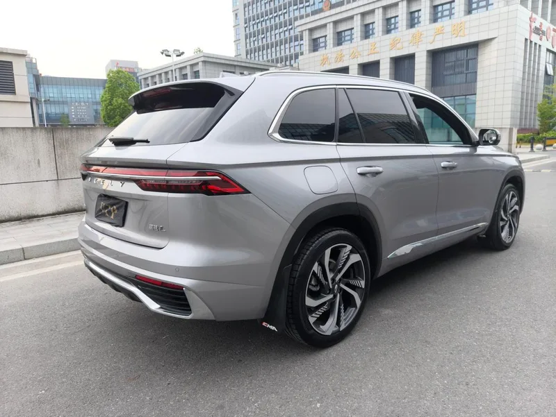 Geely Monjaro 2024 2.0TD Versión Skyline con tracción automática en dos ruedas de alta potencia exterior foto 5 Geely Monjaro 2024 2.0TD Versión Skyline con tracción automática en dos ruedas de alta potencia exterior foto 5