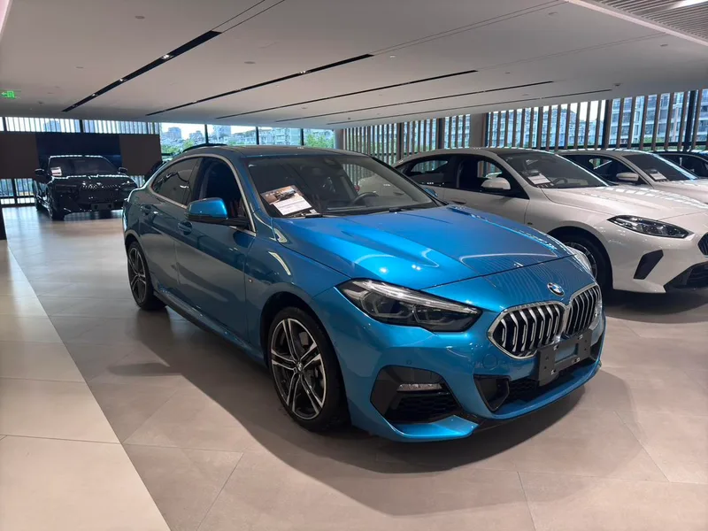 BMW 2 Series 2023 225i Four-door coupe M Sports suit exterior photo 3 BMW 2 Series 2023 225i Four-door coupe M Sports suit exterior photo 3