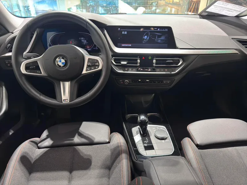 BMW 2 Series 2023 225i Four-door coupe M Sports suit interior photo 12 BMW 2 Series 2023 225i Four-door coupe M Sports suit interior photo 12