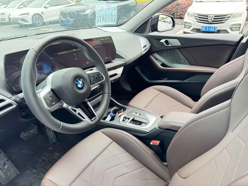 BMW 2 Series 2025 225L M Sports suit exterior photo 7 BMW 2 Series 2025 225L M Sports suit exterior photo 7