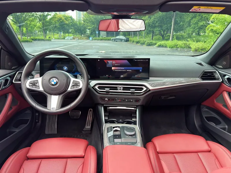 BMW 4 Series 2023 430i Convertible M Sports Night Suit interior photo 9 BMW 4 Series 2023 430i Convertible M Sports Night Suit interior photo 9