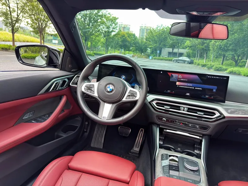 BMW 4 Series 2023 430i Convertible M Sports Night Suit interior photo 10 BMW 4 Series 2023 430i Convertible M Sports Night Suit interior photo 10