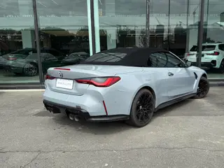BMW M4 2022 M4 Convertible Coupe M xDrive Thunder Edition interior photo 10 BMW M4 2022 M4 Convertible Coupe M xDrive Thunder Edition interior photo 10