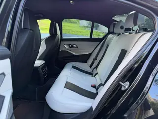 BMW M3 2023 M3 four-door sedan Thunder Edition interior photo 14 BMW M3 2023 M3 four-door sedan Thunder Edition interior photo 14