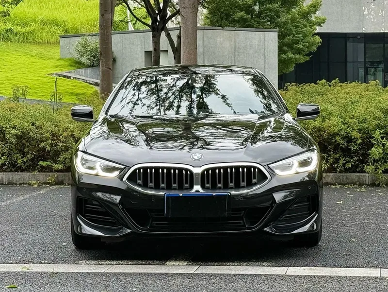 BMW 8 Series 2022 840i Coupé de cuatro puertas M Conjunto deportivo exterior foto 2 BMW 8 Series 2022 840i Coupé de cuatro puertas M Conjunto deportivo exterior foto 2