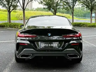 BMW 8 Series 2022 840i Coupé de cuatro puertas M Conjunto deportivo exterior foto 4 BMW 8 Series 2022 840i Coupé de cuatro puertas M Conjunto deportivo exterior foto 4