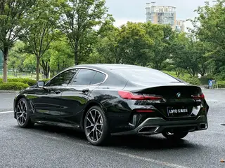 BMW 8 Series 2022 840i Coupé de cuatro puertas M Conjunto deportivo exterior foto 5 BMW 8 Series 2022 840i Coupé de cuatro puertas M Conjunto deportivo exterior foto 5