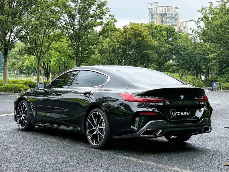 BMW 8 Series 2022 840i Coupé de cuatro puertas M Conjunto deportivo exterior foto 5 BMW 8 Series 2022 840i Coupé de cuatro puertas M Conjunto deportivo exterior foto 5