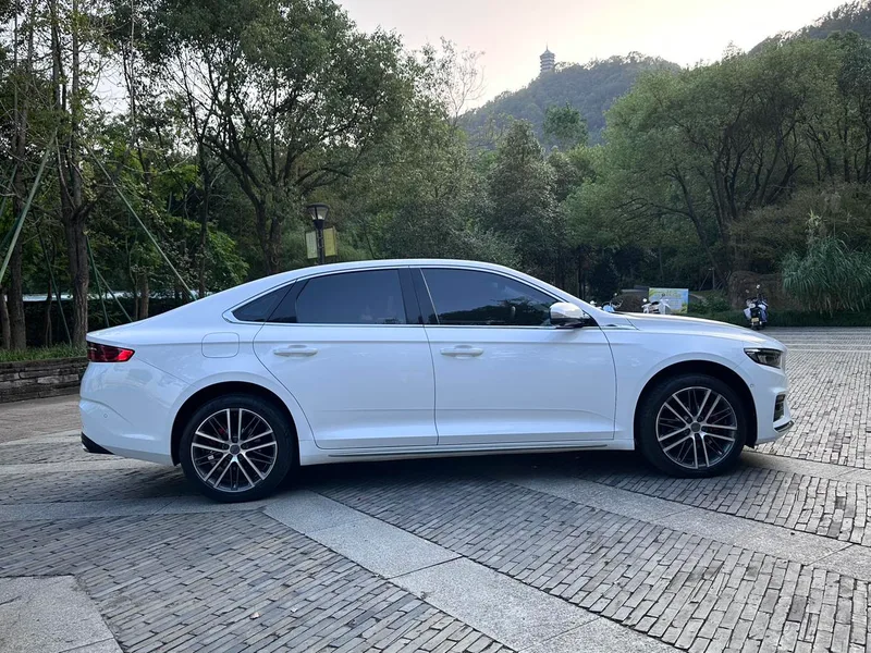 Geely Preface 2021 2.0T Премиальная комплектация экстерьер фото 5